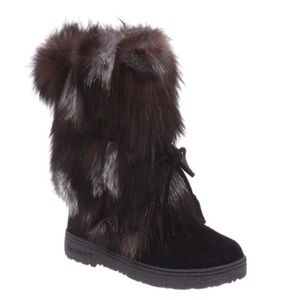 COPY - 💥SALE💥Shako Bearpaw. Authentic fox fur.